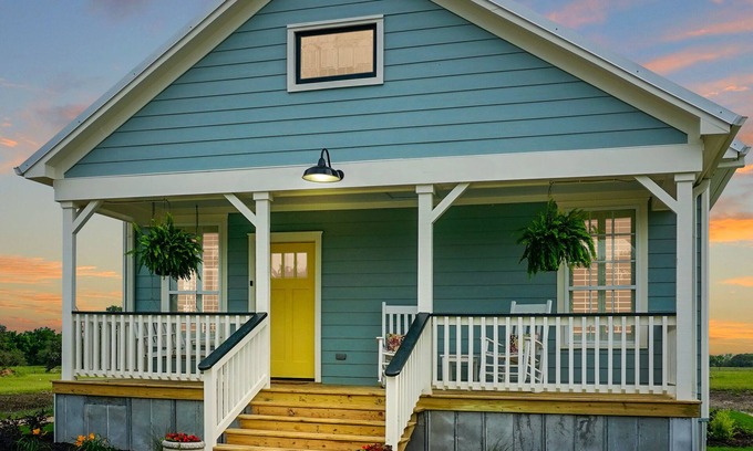 Brenham House | Quaint 1920's Bungalow in a beautiful rural setting.