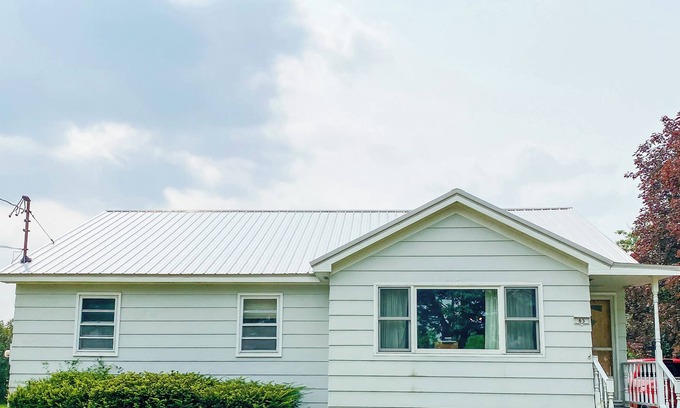 Randolph House | Quaint family home in the heart of Main Street in Randolph, NY
