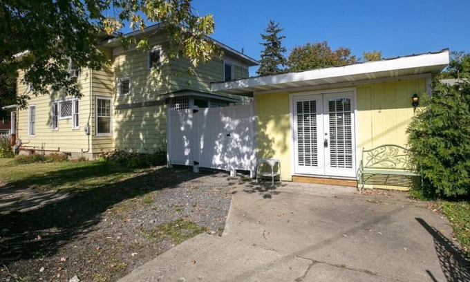 Watkins Glen House | Quaint Guest House with walkable locale! · Quaint Guest House with walkable locale!