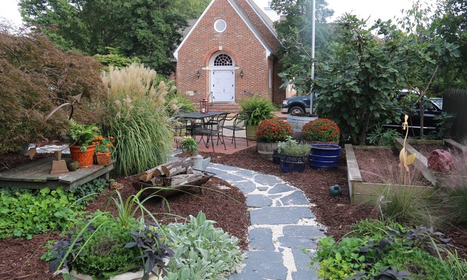 Williamsburg House | Quaint Historic Home walking distance to Historic Williamsburg
