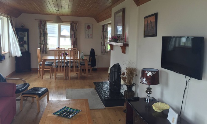 Liscannor House | Quaint little cottage in the heart of Liscannor