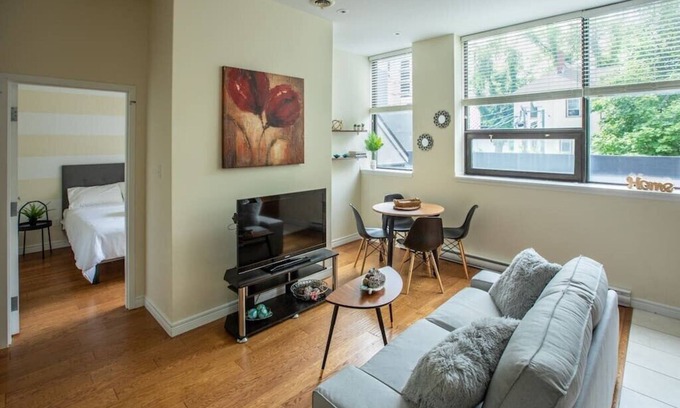 North End Apartment | Quaint Loft with AC, Abundance of Sunlight