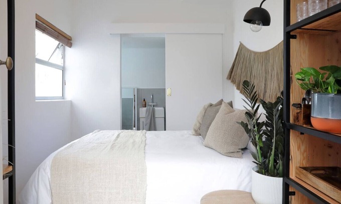 Clifton Apartment | Quaint Room To Rent - Number 4706