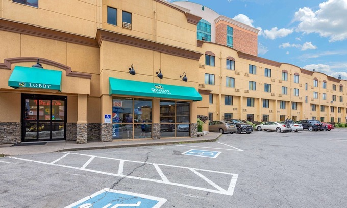 Fallsview Hotel | Quality Inn and Suites