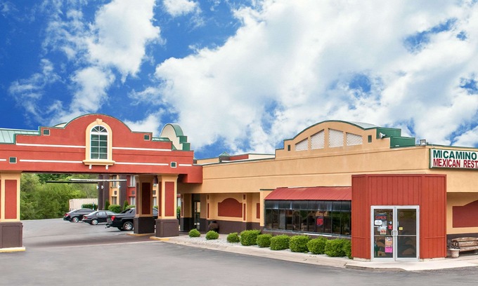 Logansport Hotel | Quality Inn Conference Center Logansport