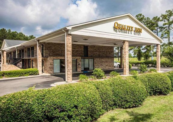Manning Hotel | Quality Inn Manning I-95