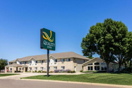 Marshall Hotel | Quality Inn Marshall near University