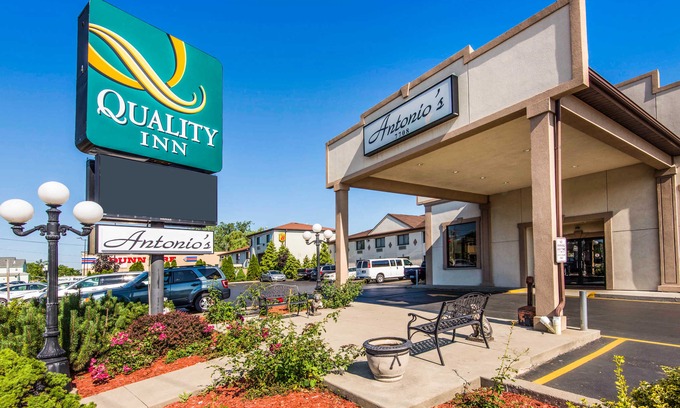 Niagara Falls Hotel | Quality Inn Niagara Falls