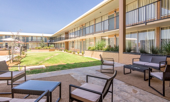 Shawnee Hotel | Quality Inn Shawnee