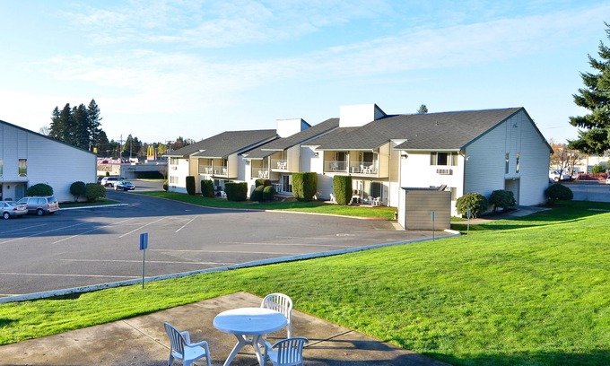Hazel Dell South Hotel | Quality Inn & Suites Vancouver