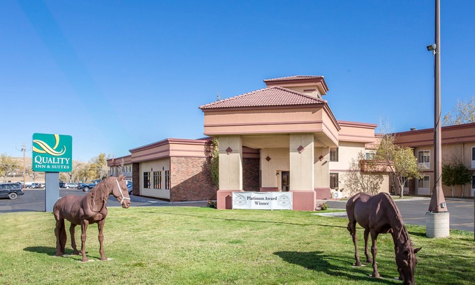 Casper Hotel | Quality Inn & Suites Casper Near Event Center