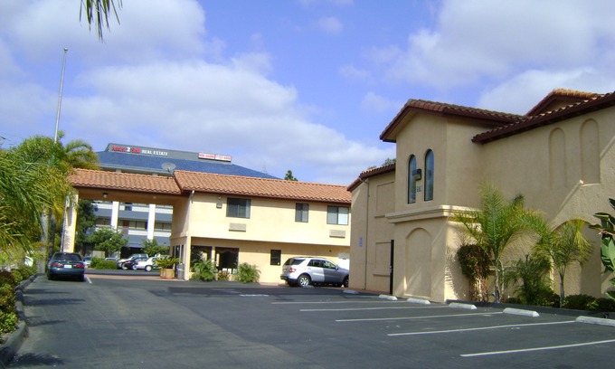 Mira Costa Hotel | Quality Inn & Suites Oceanside Near Camp Pendleton