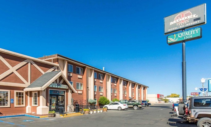 Winnemucca Hotel | Quality Inn Winnemucca- Model T Casino