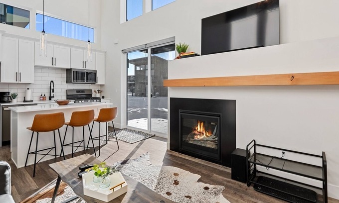 Whitefish House | Quarry A28 - Beautiful Pet Friendly 2BD 2BA! Communal hot tub, pool and more!