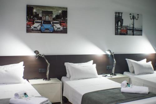 El Pilar Hostel | Quart Youth Hostel & Apartments