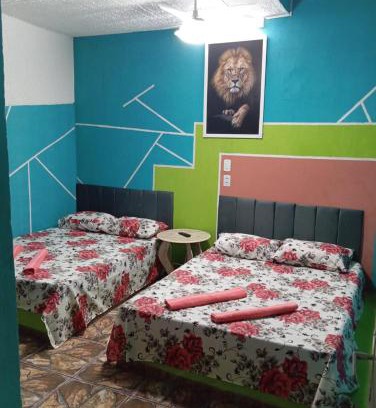 Aparecida House | Quarto, garagem, portão automático, banheiro, wi-fi, tv, frigobar e ventilador de teto