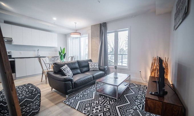 Pointe-de-Sainte-Foy Apartment | Quebec - La Vigie 1B