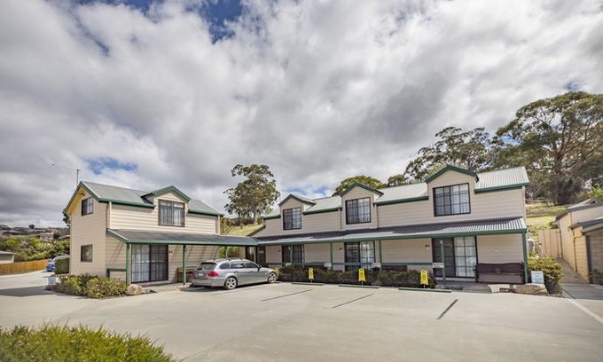 St Helens Hotel | Queechy Motel
