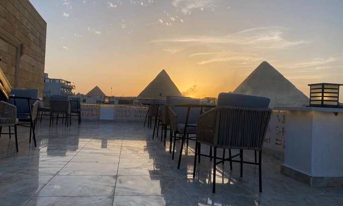 Oula Hotel | Queen Ash Pyramids View INN