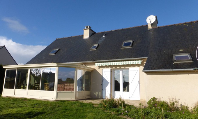 Binic House | Quiet 4-bedroom house in BINIC, 1 km from the port and beaches.