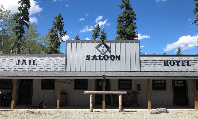 Kila Apartment | Quiet and comfortable western inspired space full of aspen trees and deer!