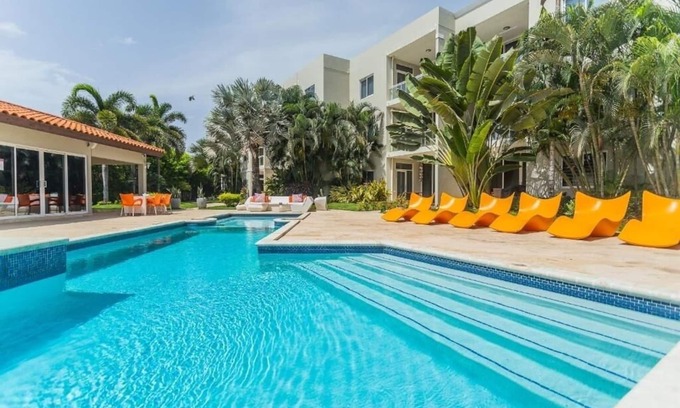 Oranjestad-West Condo | Quiet and Cozy Eagle Beach Area w/King Bed