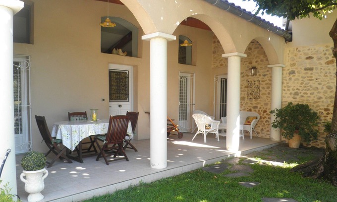 Les Mages Cottage | Quiet, authentic and refined Provencal farmhouse in the Gars