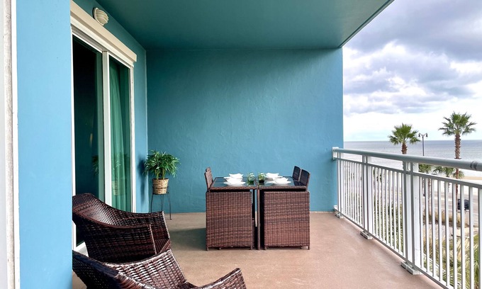 Gulfport Condo | Quiet Beachview End Unit in Legacy Tower 2 -309 - 3 bedroom 3 bath condo