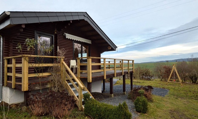 Ortheuville Ski Chalet | Quiet chalet with panoramic view and fenced garden