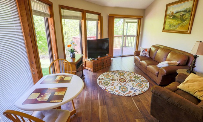 Asheville Cottage | Quiet country atmosphere, 1/8 mi., major gro. store, Outlets, 5.3mi. downtown As