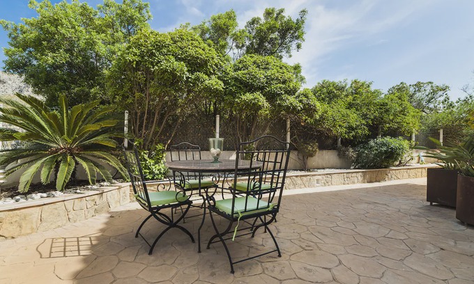 Urbanizacion Mont Ferrutx Villa | Quiet villa with pool and sea views