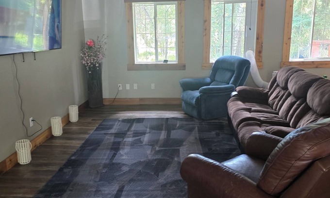 Kila House | Quiet Forest Getaway in Kila - Private 4BR Retreat with Deck & RV Hookup