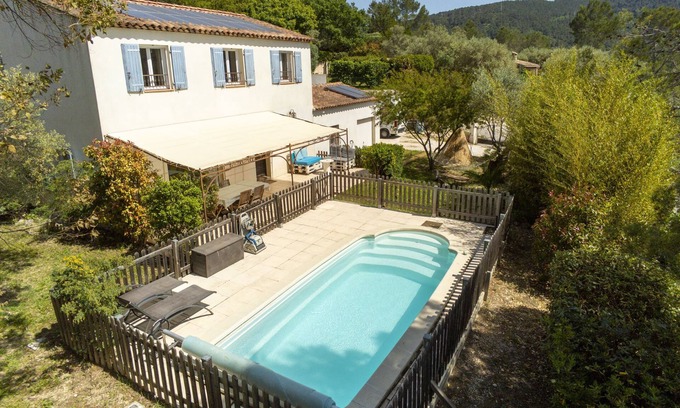 Sollies-Toucas Villa | Quiet house with swim pool & children's playground - 15 km from Hyères & Toulon