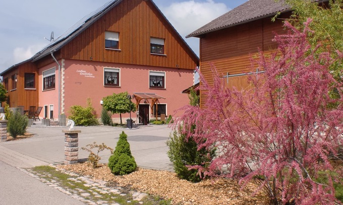 Rothenburg ob der Tauber Apartment | Quiet, idyllic and cozy country house in the middle of nature