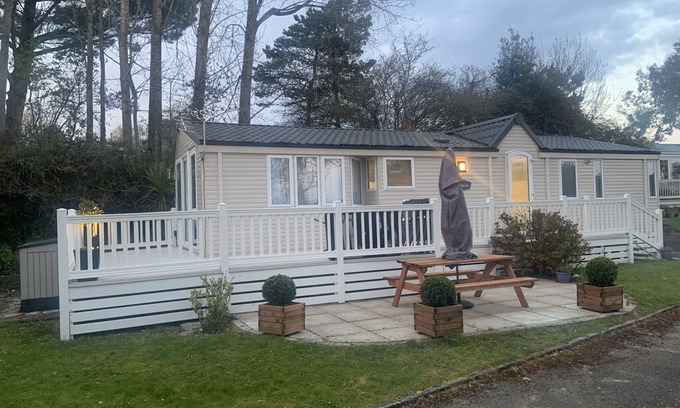 New Forest District RV Rental | Quiet location on the 5* Shorefield Country Park & Spa