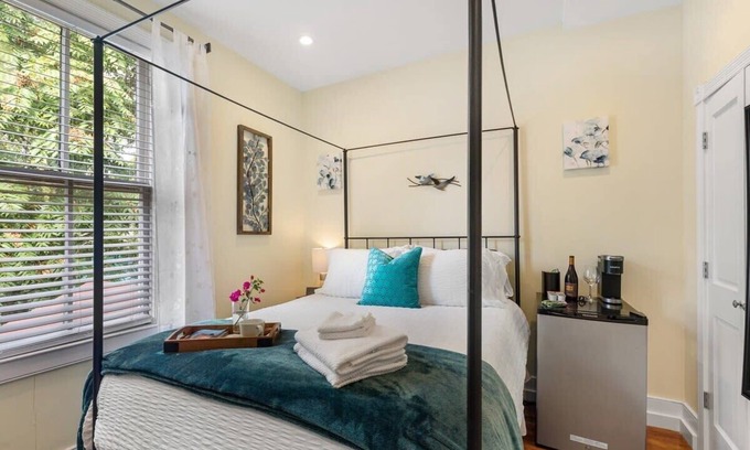 Cannonborough Elliotborough House | Quiet MINI Suite with new HEATED POOL