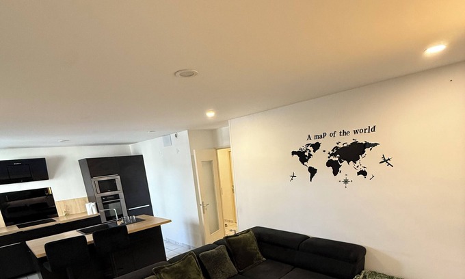 Quartier Capuche-Allies Apartment | Quiet modern 2-bedroom apartment in good location T3 Grenoble