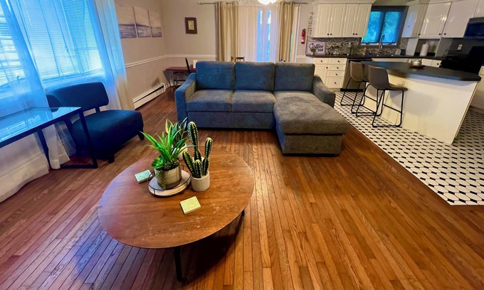 Ypsilanti Apartment | Quiet Pet-Friendly Apt With Large Private Balcony w/high speed internet