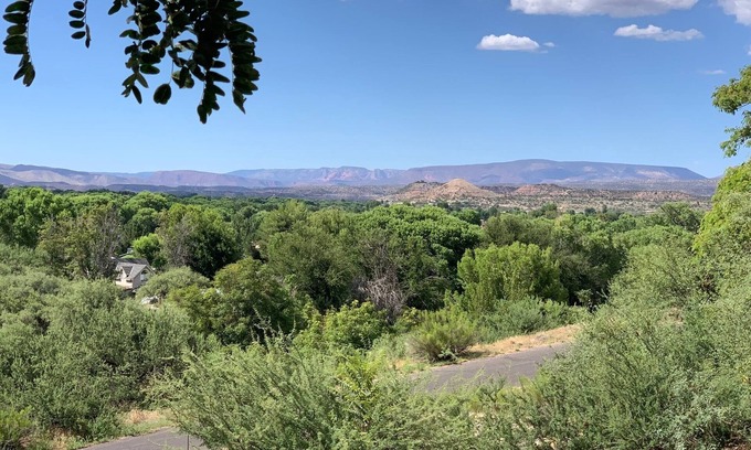 Cottonwood-Verde Village Apartment | Quiet Private Hideaway