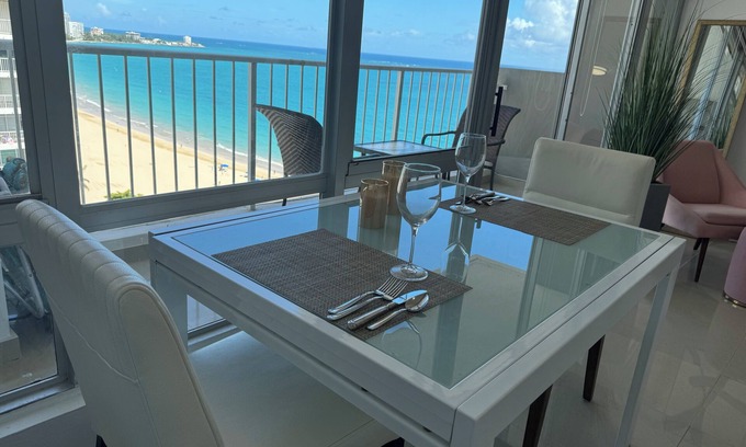 Isla Verde Apartment | Quiet Relaxing Ocean View studio at Coral Beach