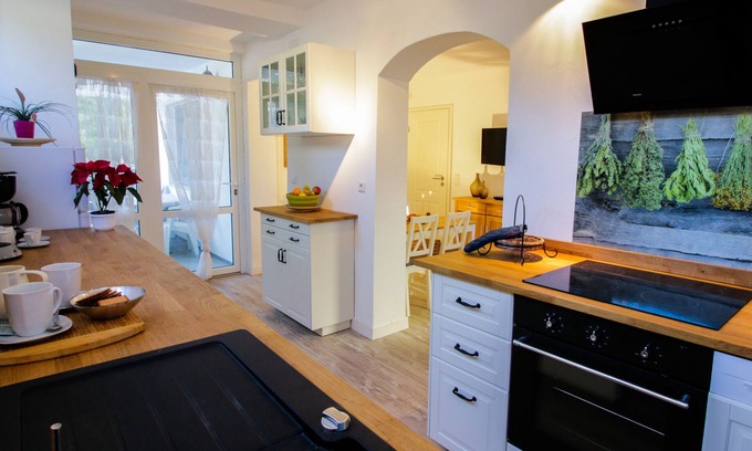 Borik Apartment | Quiet & stylish apartment "OAZA" - 400m from the beach