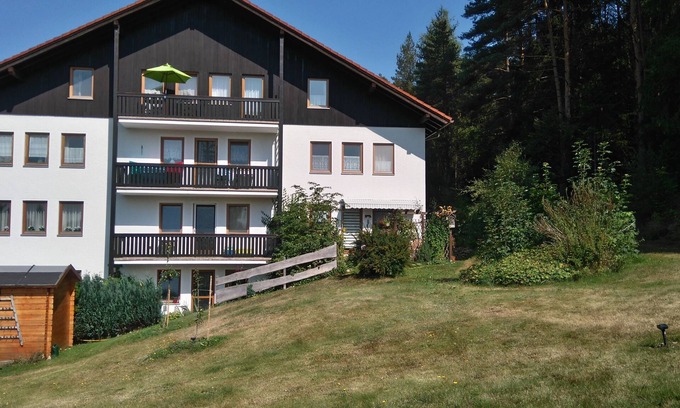 Weissenstadt Condo | Quiet sunny apartment in bayarischen Fichtelgebirge