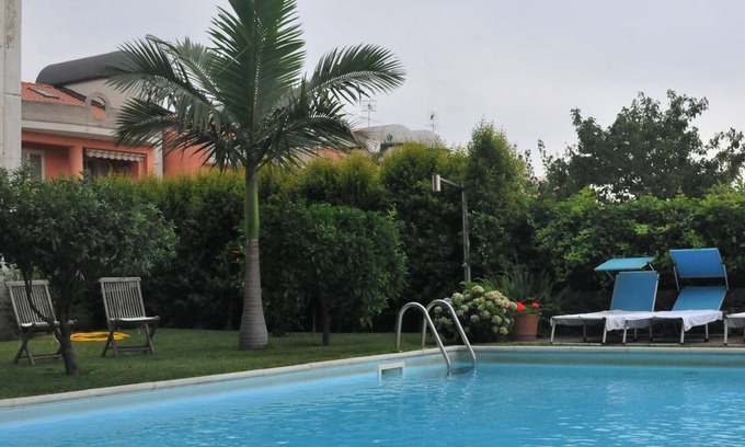 Riposto Villa | QUIET VILLA A STONE'S THROW FROM THE SEA
