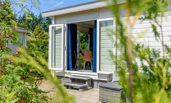Krachtighuizen Ski Chalet | Quietly located cozy chalet in the Veluwe.