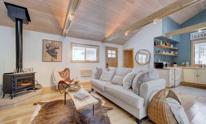 Bozeman House | Quinn Peaks Guest House in the mountains!