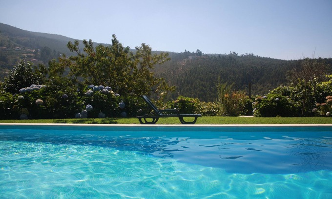 Celorico de Basto Hotel | Quinta Das Escomoeiras