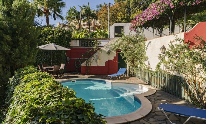 Sao Pedro House | Quinta Florença - By Wehost