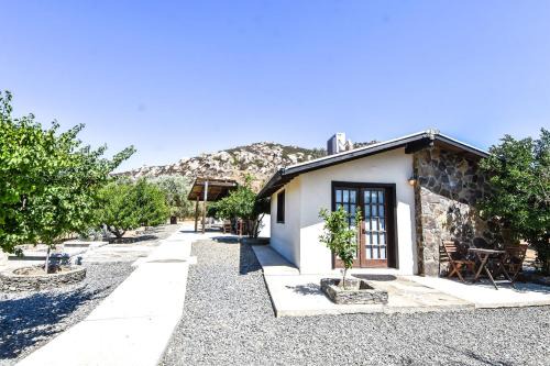 Valle de Guadalupe Bed & Breakfast | Quinta Monasterio