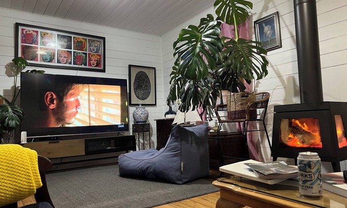 South Mount Cameron Cabin | Quintessential Tassie Shack