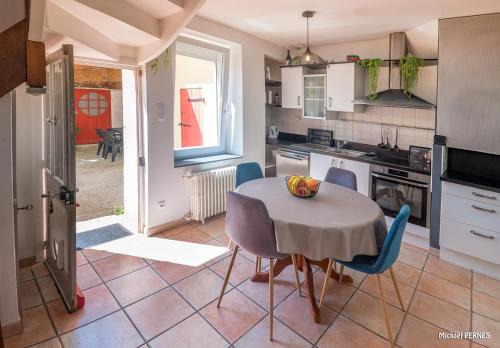 Hennebont House | RÉF 398 - HENNEBONT maison de ville de caractère avec jardinet et patio